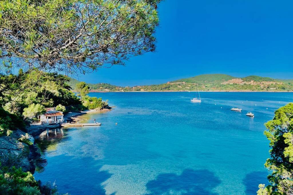 Superbe 4 Couchages Avec Terrasse - Clim - 50M De La Mer Saint-Raphaël المظهر الخارجي الصورة